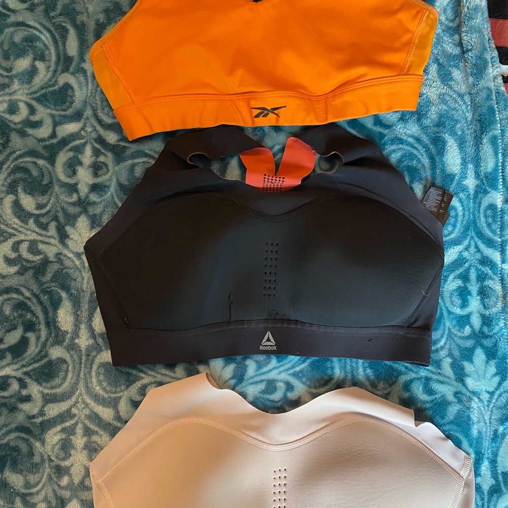 Reebok sports Bra. Large - Picture 5 of 5